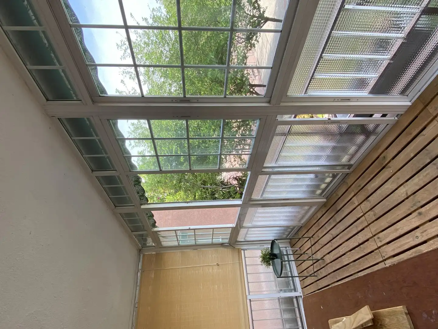 Flat for rent in Calle del Balandro, 3, Alameda de Osuna Balcony of Flat for rent in Madrid with Air Conditioner, Heating and Private garden
