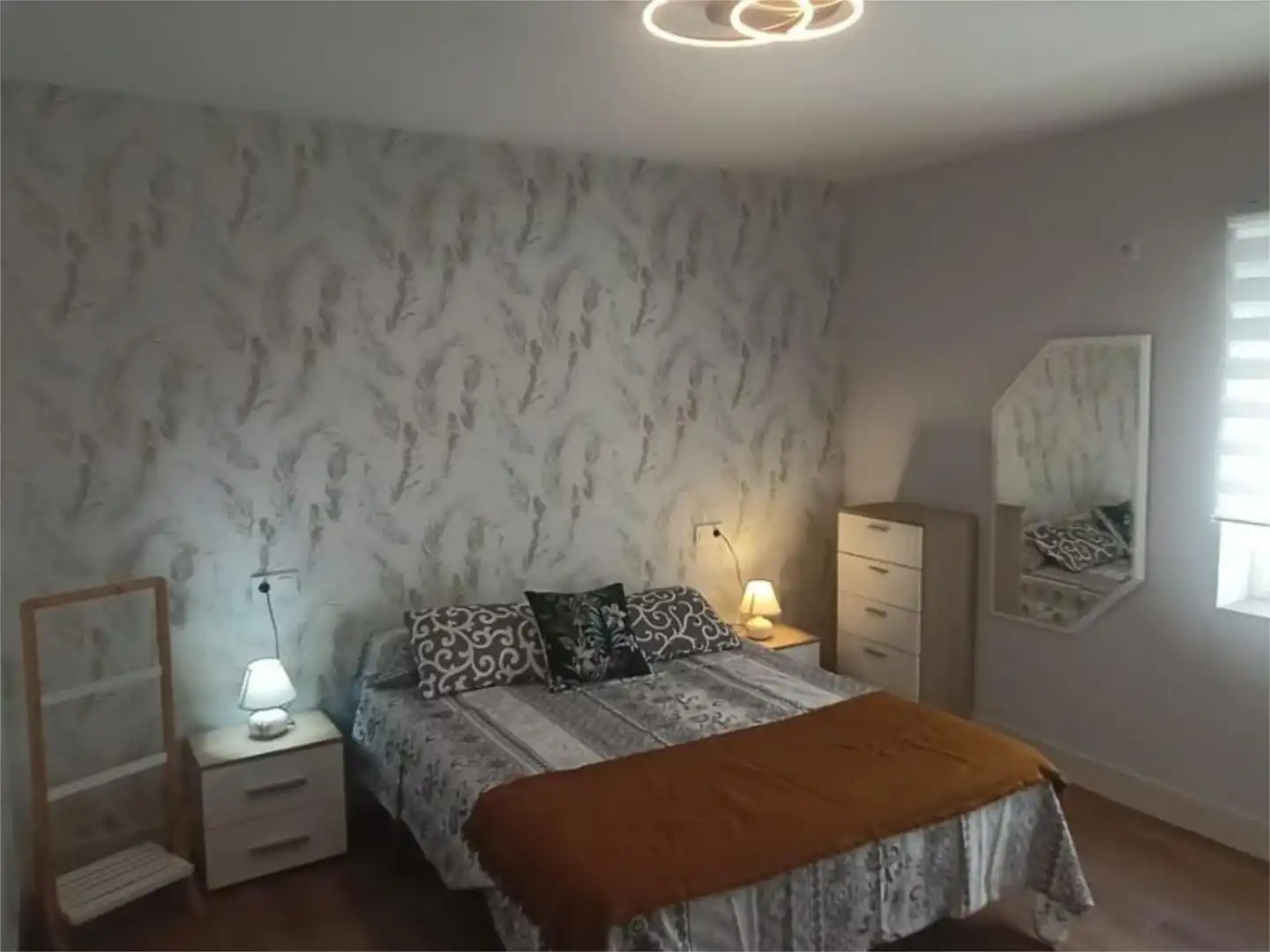 Wohnung zur Miete in Calle Primero de Abril, 16, Peñamefecit - Avda Barcelona