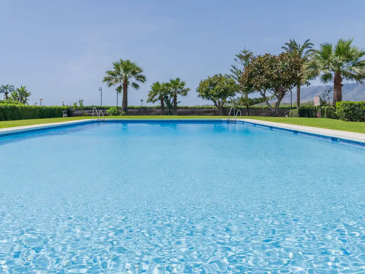 Piso en venta en Guadalmar Piscina de Piso en venta en Málaga Capital con Aire acondicionado, Terraza y Piscina