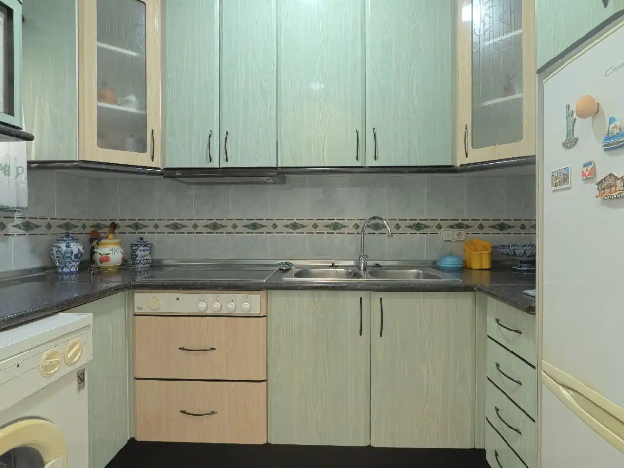 Piso en venta en Guadalmar Cocina de Piso en venta en Málaga Capital con Aire acondicionado, Terraza y Piscina