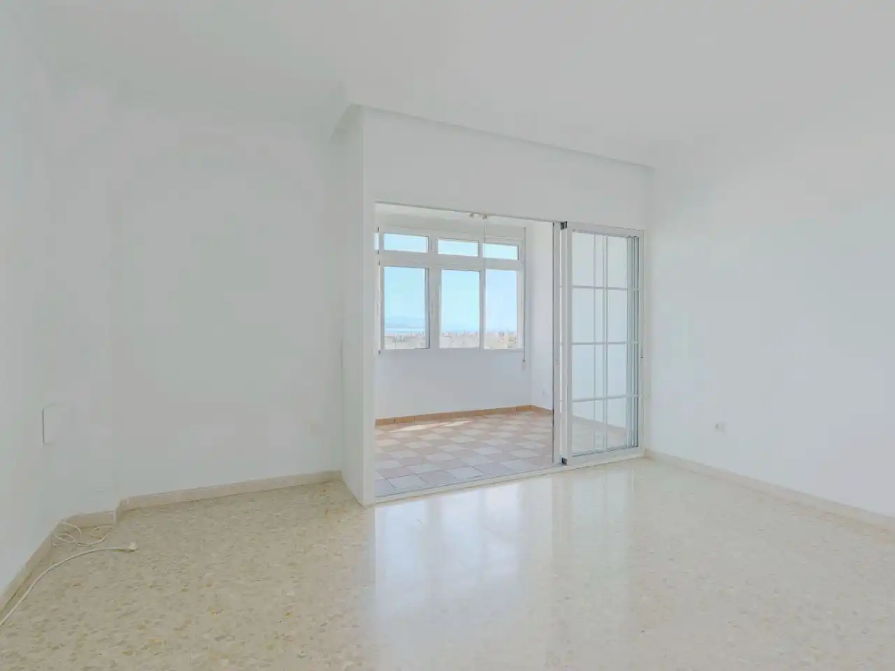 Piso en venta en Guadalmar Piso en venta en Málaga Capital con Aire acondicionado, Terraza y Piscina