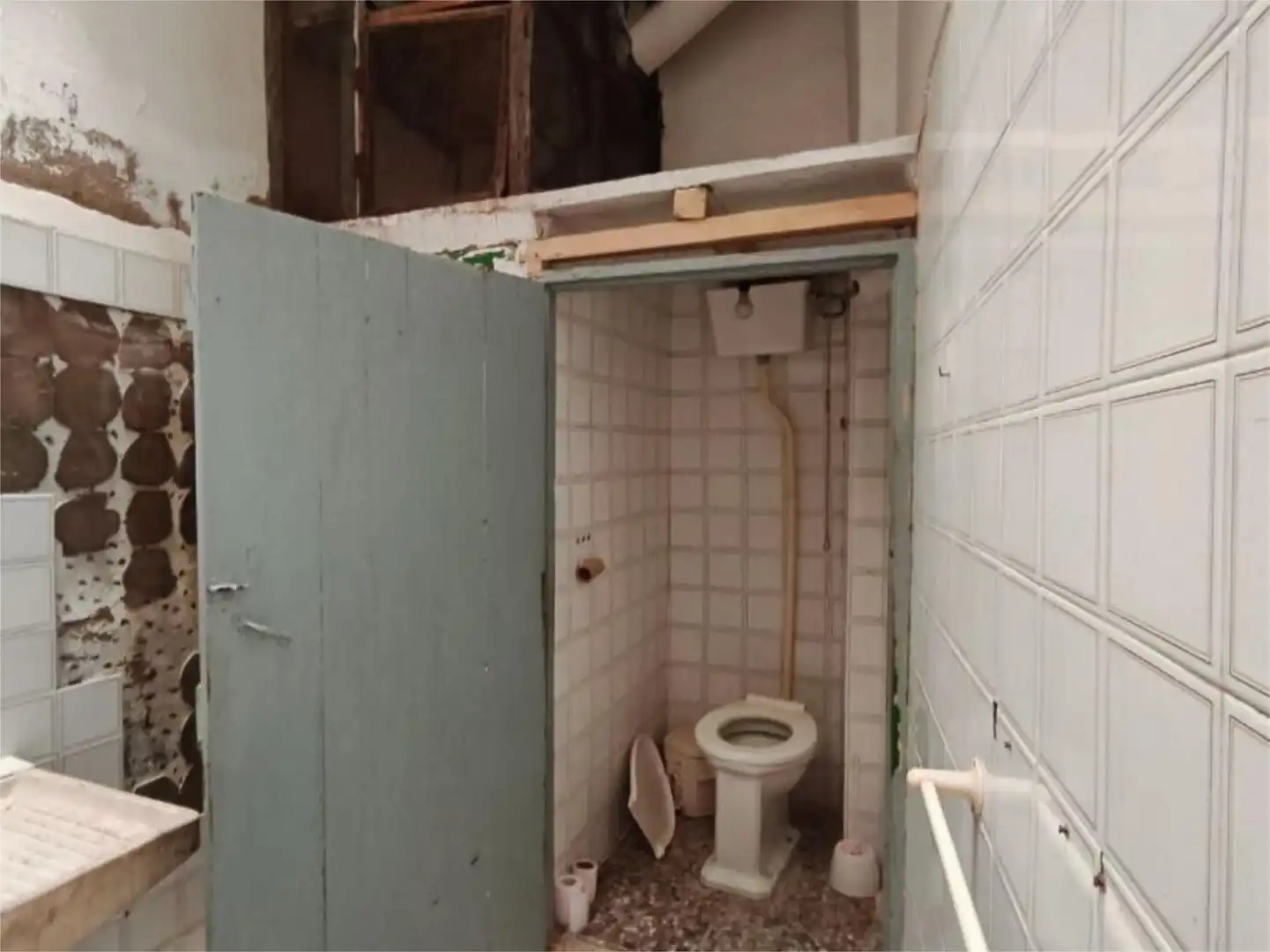 Flat for sale in Calle Juan Calpena, 32, Prosperidad Bathroom of Flat for sale in Aspe with Terrace and Storage room
