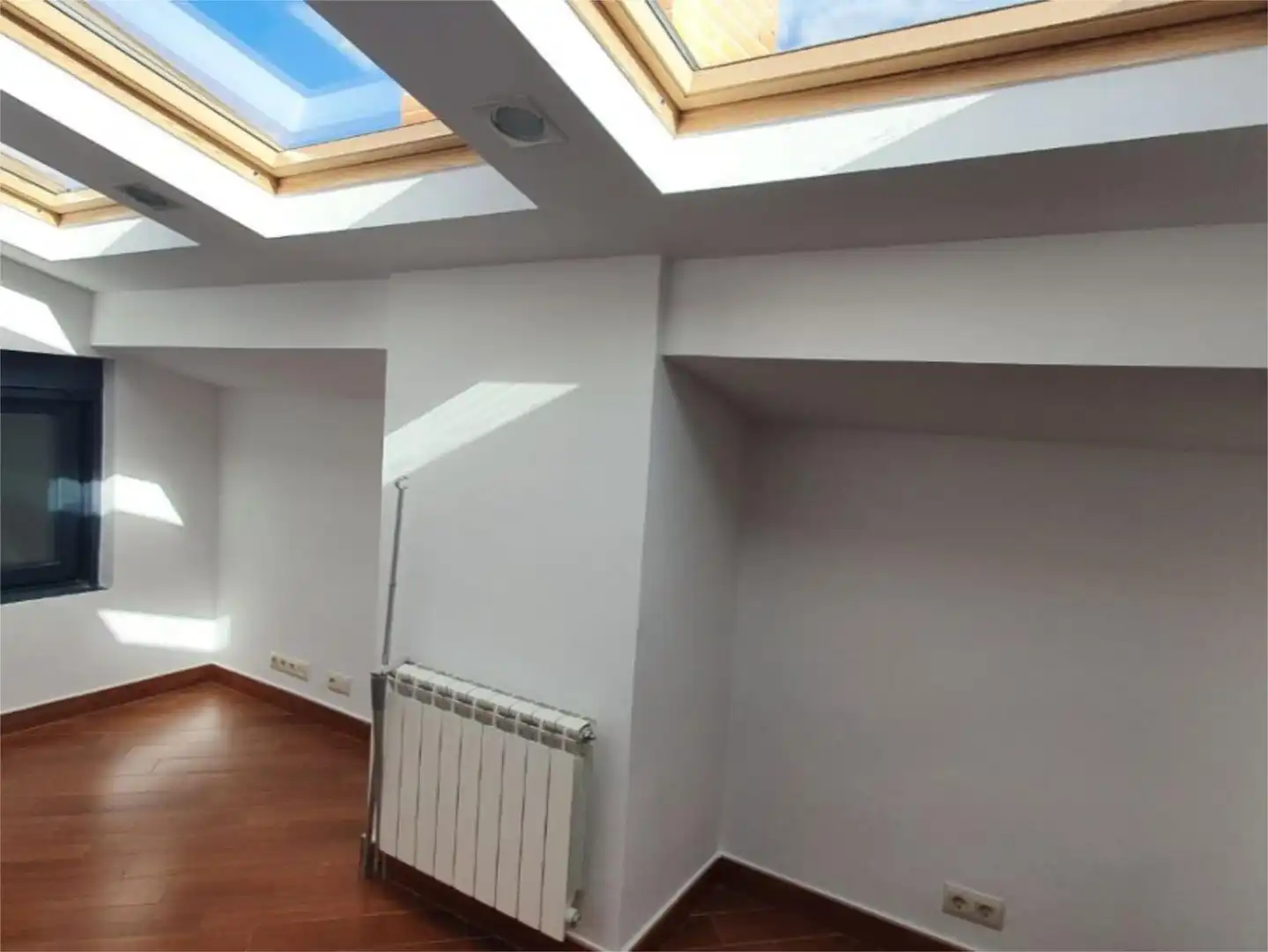 Piso en venta en Alcorcón con Aire acondicionado, Piscina y Balcón