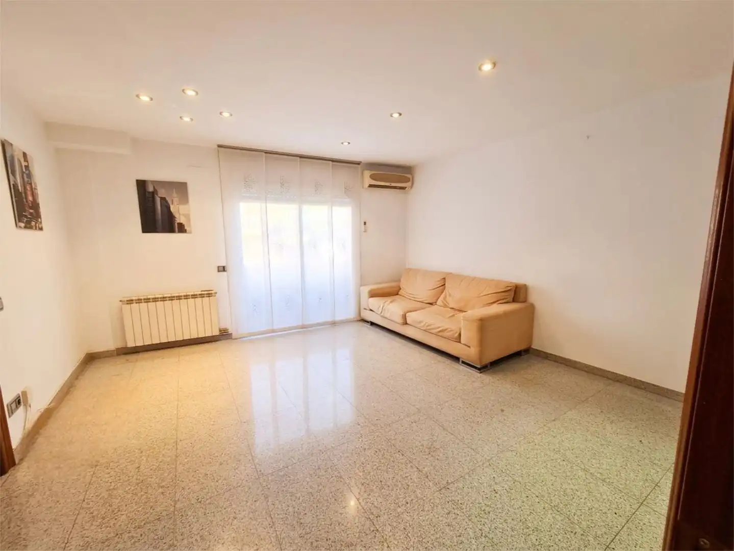 Wohnung zum Verkauf in Centre Wohnzimmer von Wohnung zum Verkauf in Rubí mit Klimaanlage, Terrasse und Balkon