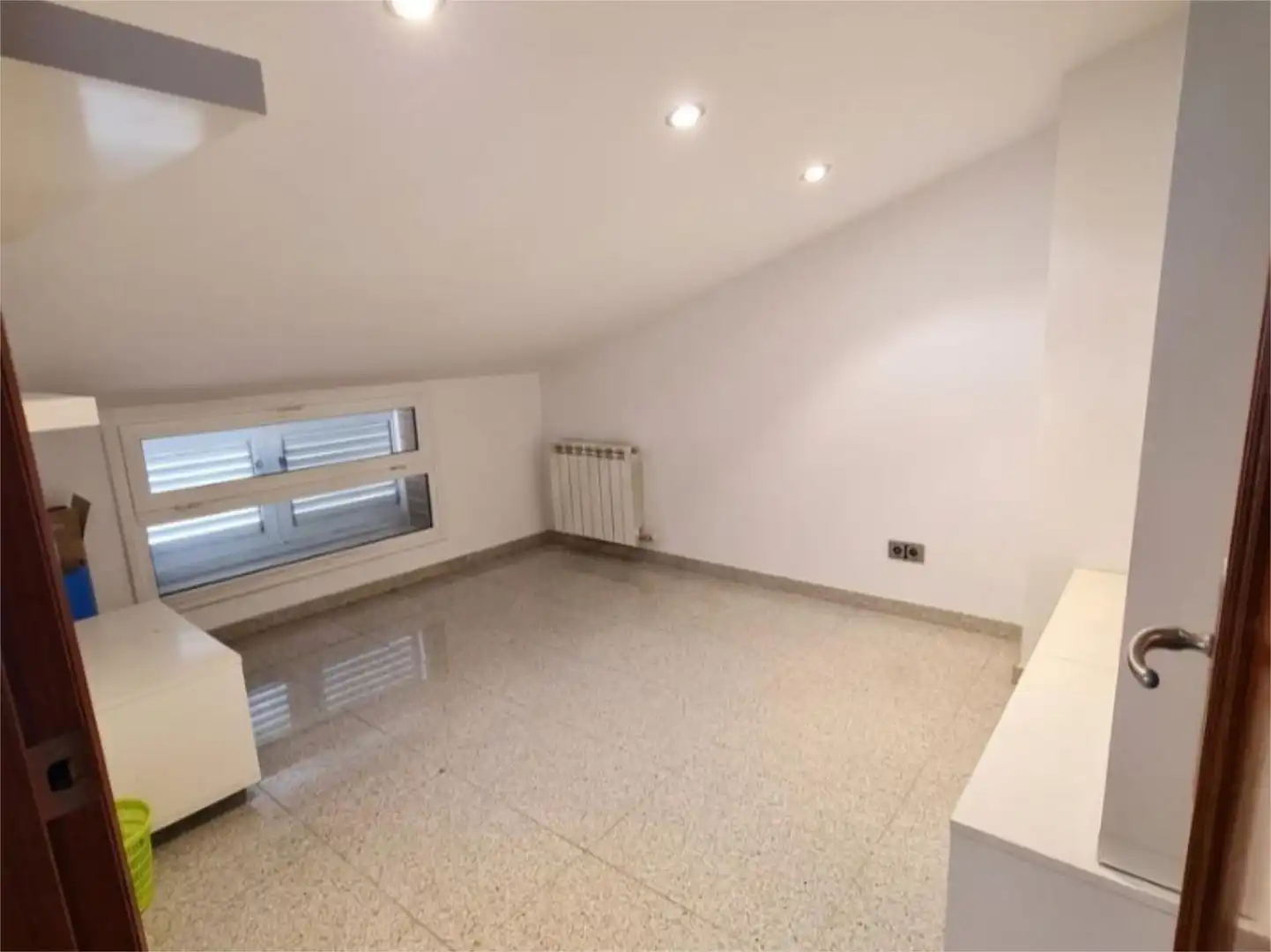 Wohnung zum Verkauf in Centre Wohnung zum Verkauf in Rubí mit Klimaanlage, Terrasse und Balkon