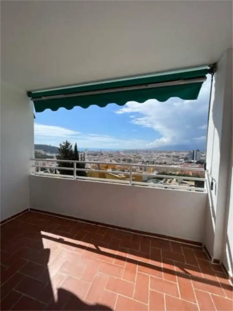 Außenansicht von Dachboden zum Verkauf in Málaga Capital mit Terrasse und Schwimmbad