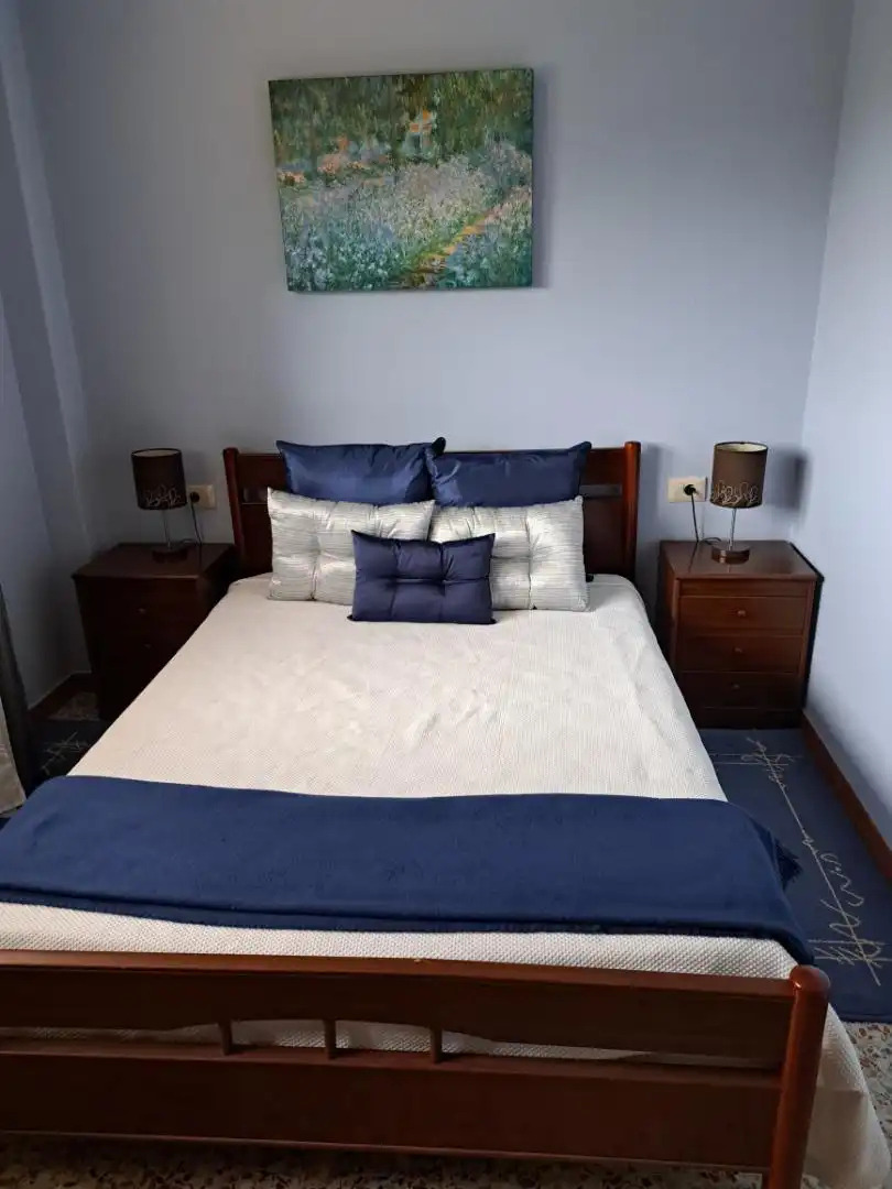 Habitación en Estrada de Valadares, 285, Valadares - Beade