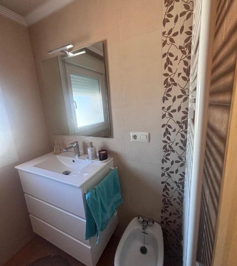 Foto 2 de Habitación en Estrada de Valadares, 285, Valadares - Beade, Vigo