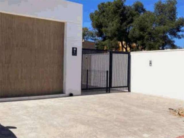 Casa adosada en Alquiler en Partida Horteta, 1 en Serra
