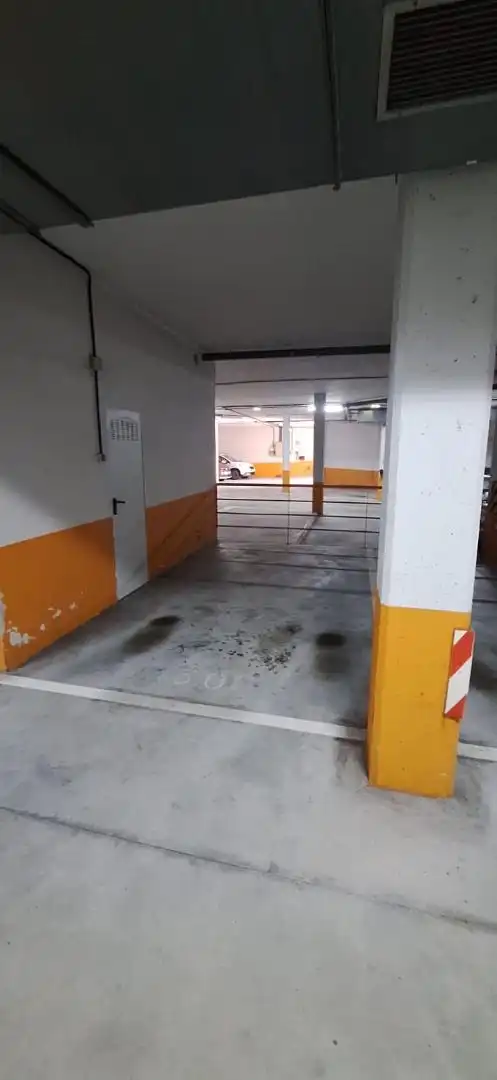Pis en venda a Calle de Orán, 39, Perchera Aparcament de Pis en venda en Gijón amb Calefacció, Parquet i Traster