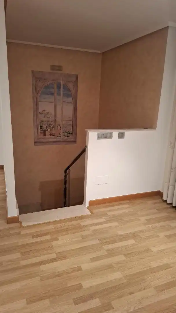 Casa adosada en venda a Paseo Obispo Javier Azagra, 19, Alcantarilla Casa adosada en venda en Alcantarilla amb Parquet i Moblat