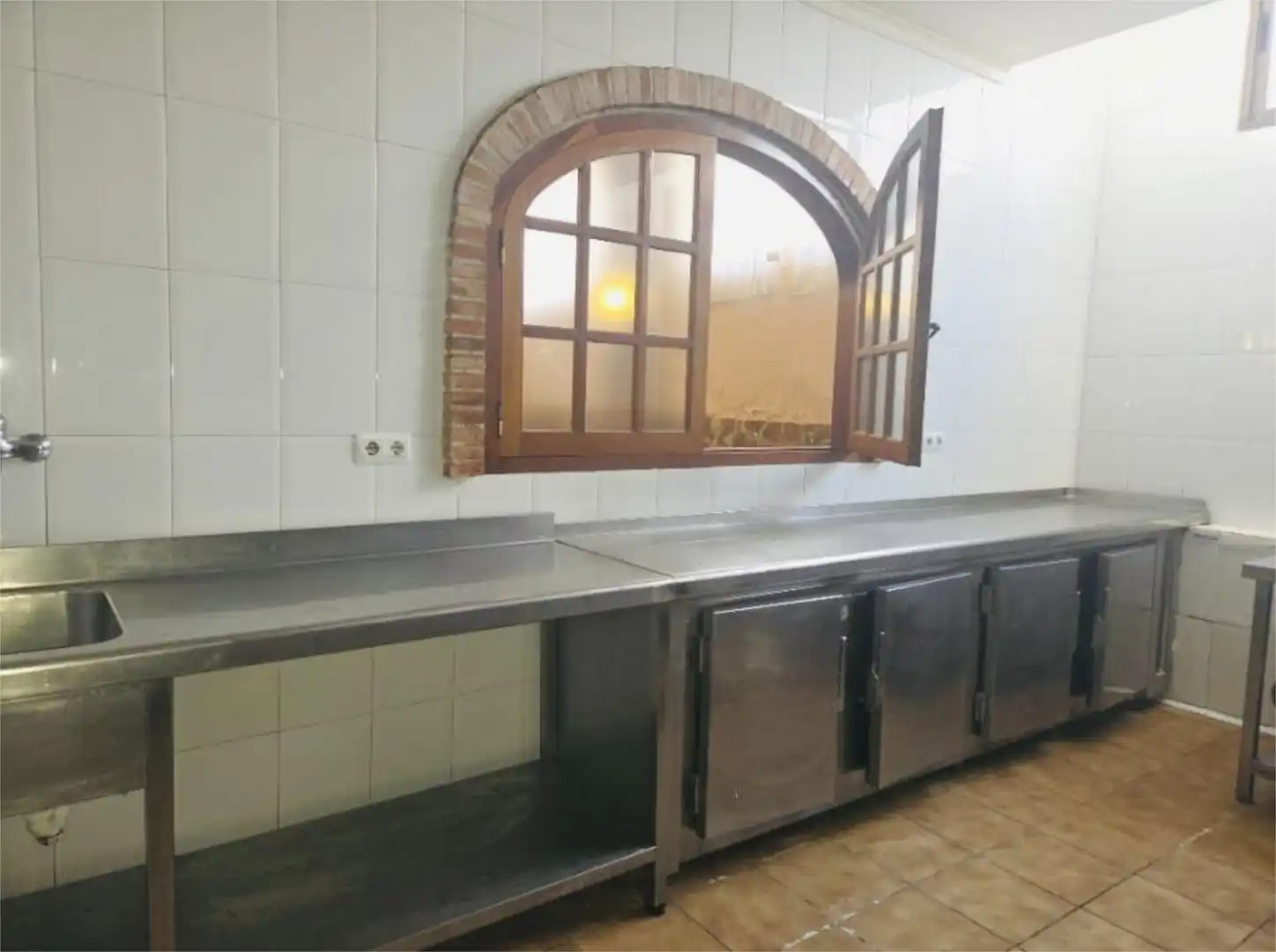 Commercial properties for sale in Carrer Sanchis Guarner, 12, Quatretonda Kitchen of Commercial properties for sale in Quatretonda with Air Conditioner