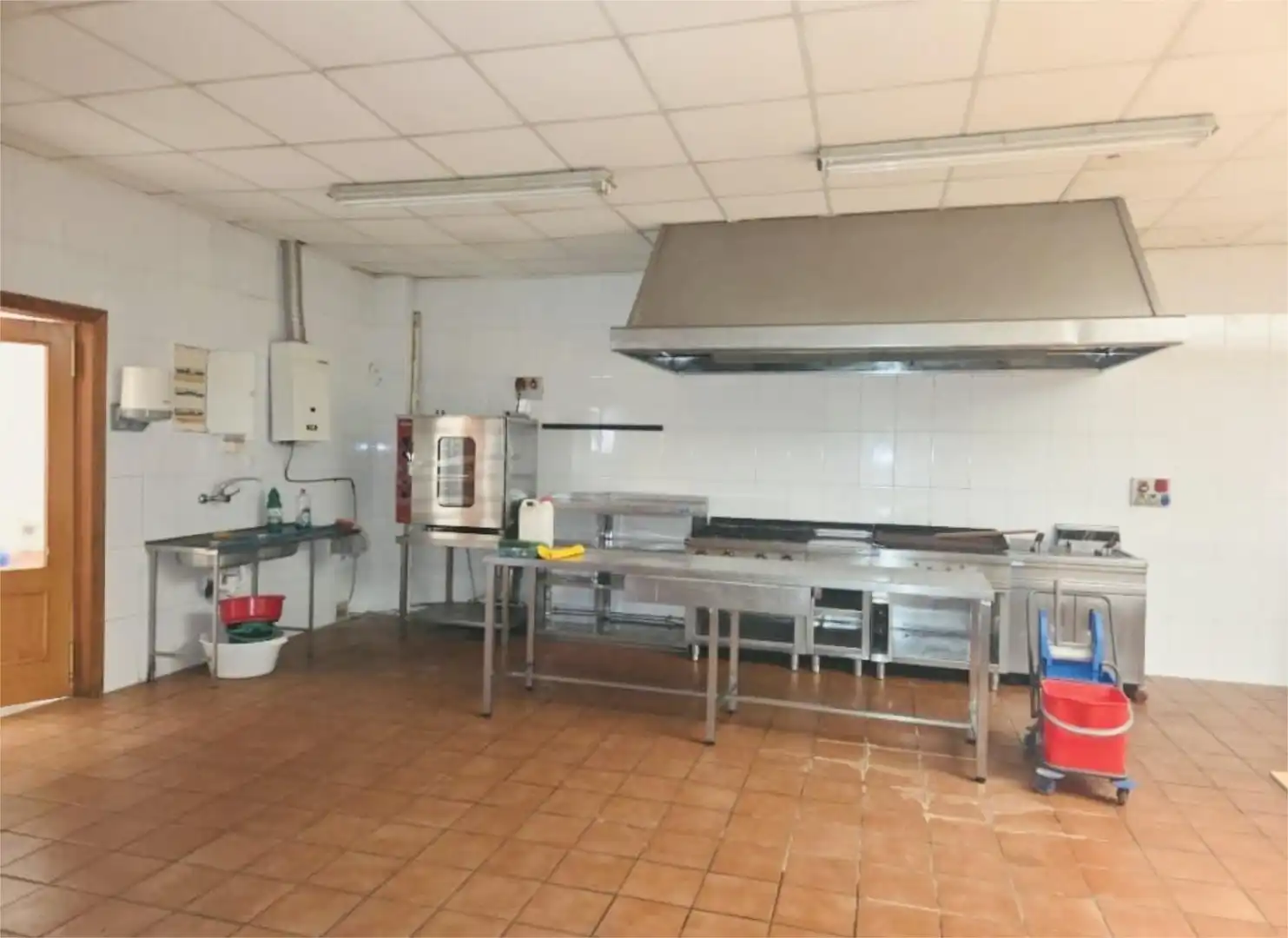 Commercial properties for sale in Carrer Sanchis Guarner, 12, Quatretonda Kitchen of Commercial properties for sale in Quatretonda with Air Conditioner