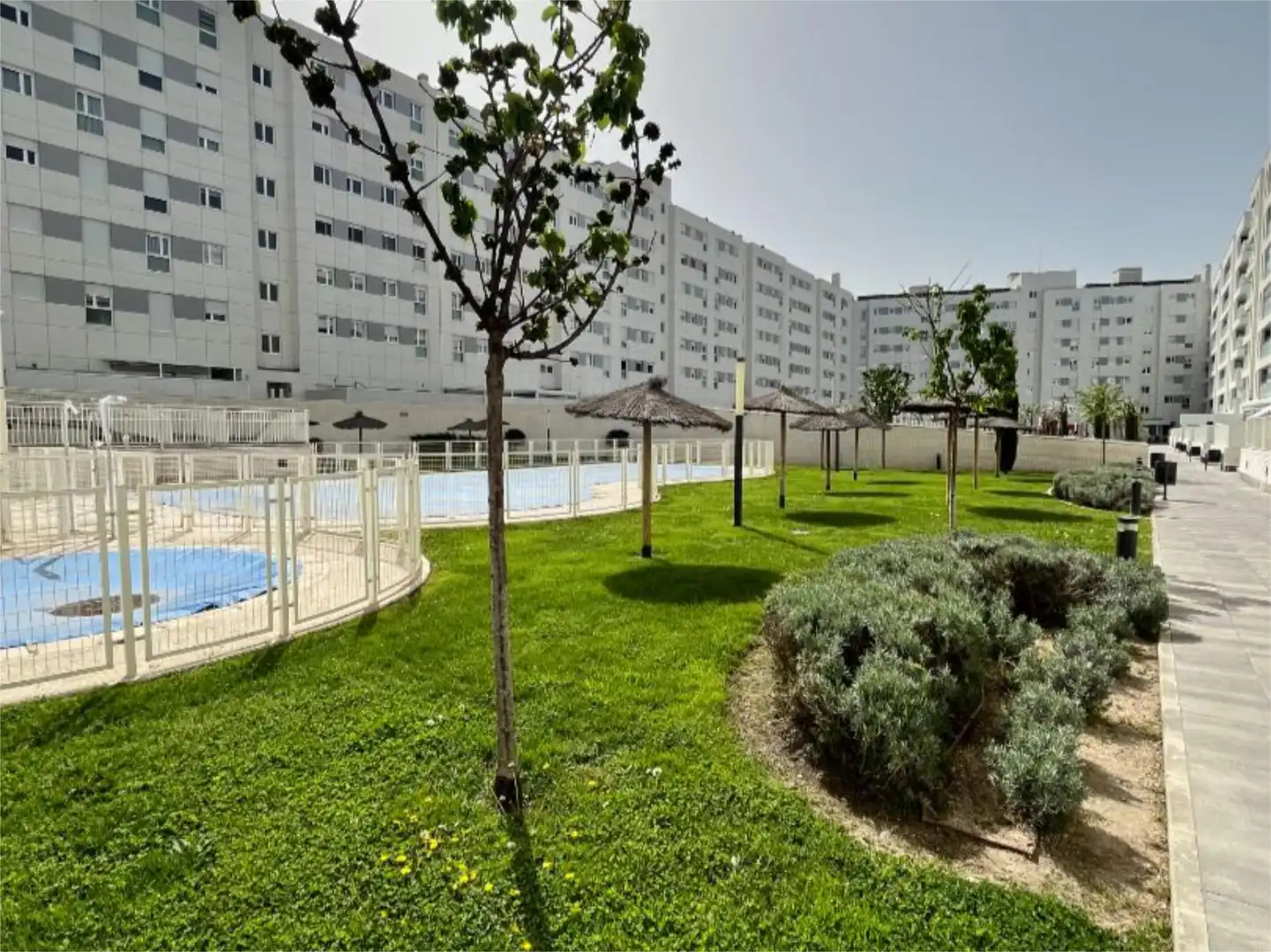 Exterior view of Flat for rent in Alcalá de Henares  with Terrace and Swimming Pool