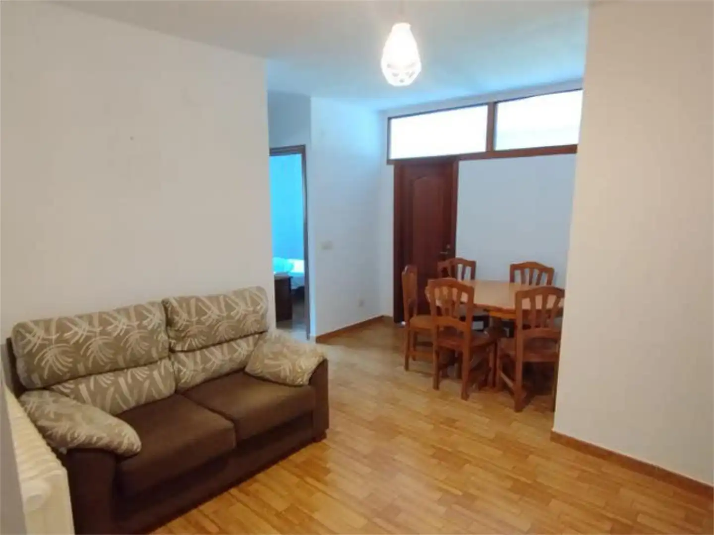 Sala de estar de Piso de alquiler en Cacabelos
