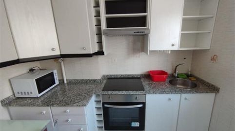 Foto 3 de Piso de alquiler en Cacabelos, León