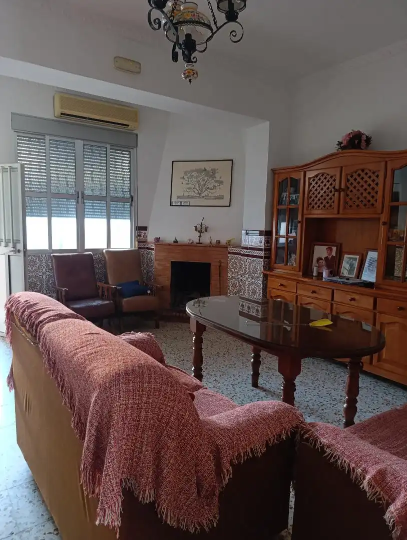 Sala de estar de Casa adosada en venta en Pilas con Aire acondicionado, Terraza y Balcón