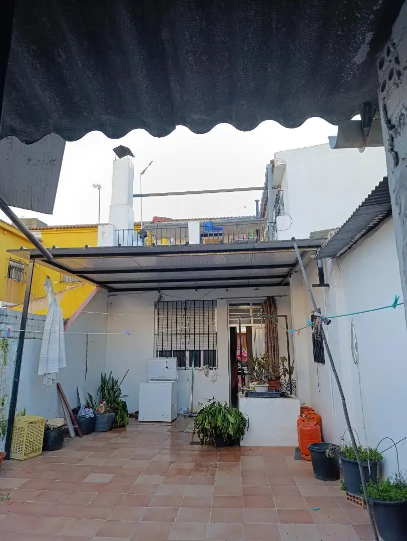 Vista exterior de Casa adosada en venta en Pilas con Aire acondicionado, Terraza y Balcón