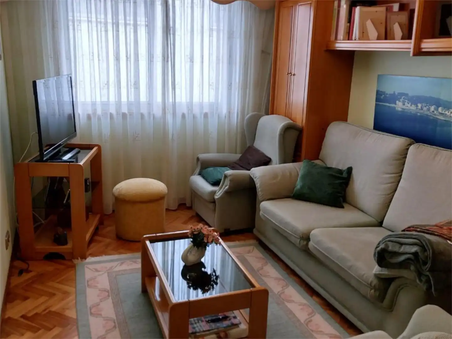 Piso en venta en Rúa Juan Flórez, 148, Falperra - Santa Lucía Sala de estar de Piso en venta en A Coruña Capital con Calefacción, Parquet y Amueblado