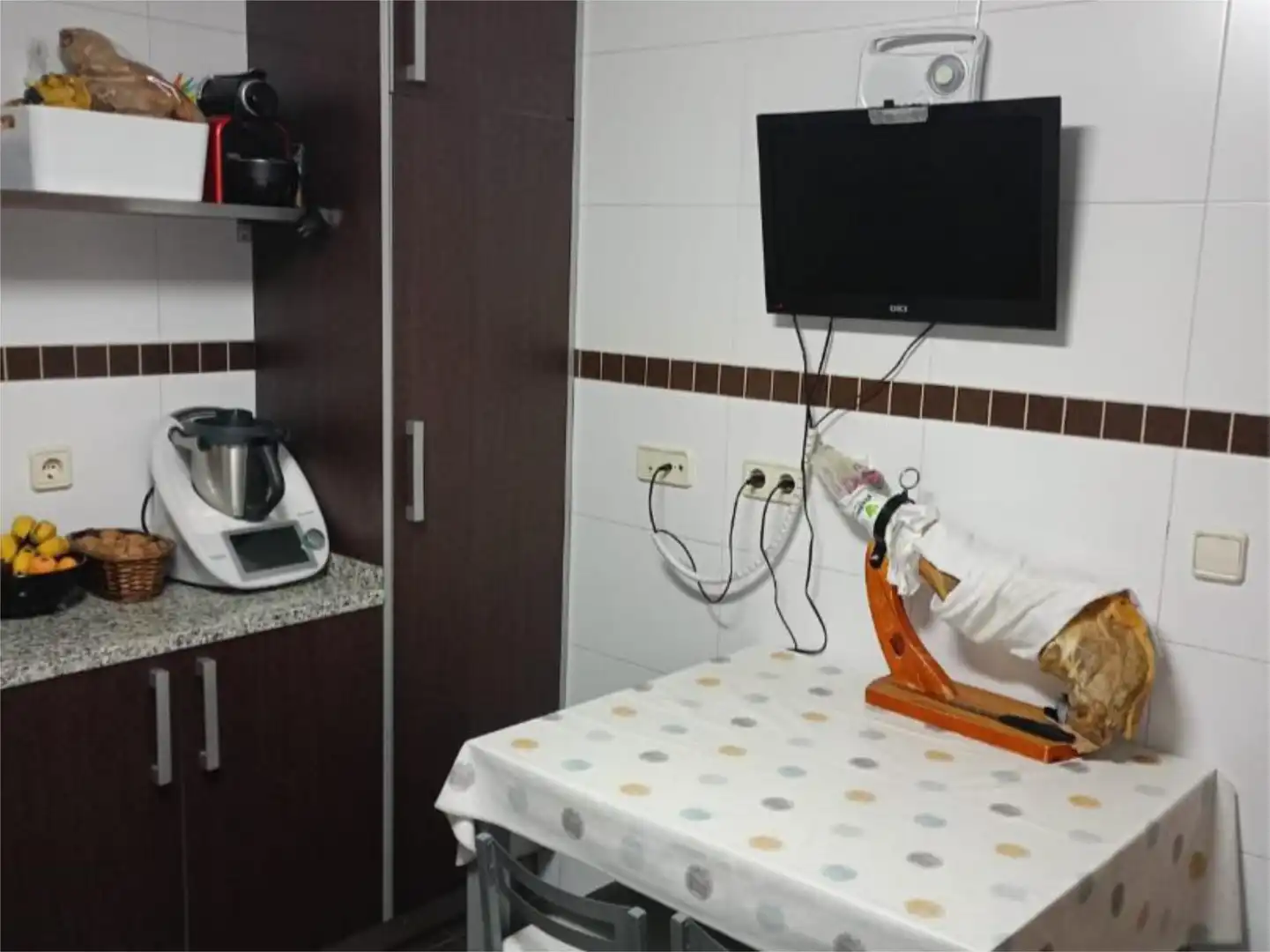 Cocina de Piso en venta en Segovia con Calefacción, Parquet y Trastero