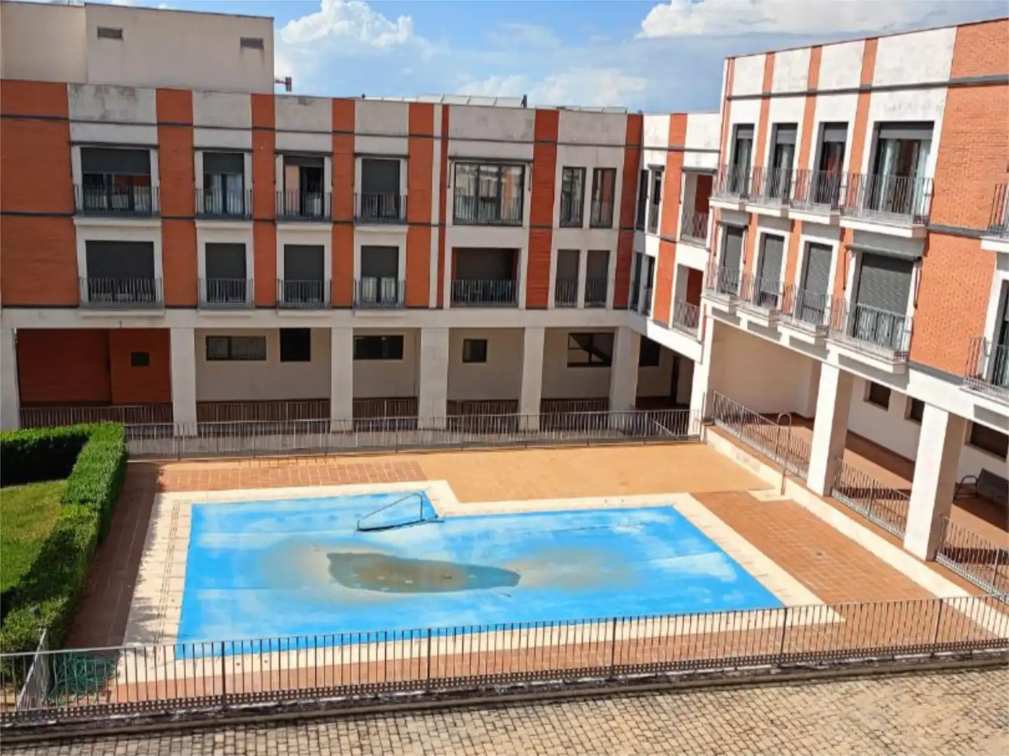 Piscina de Piso en venta en Segovia con Calefacción, Parquet y Trastero