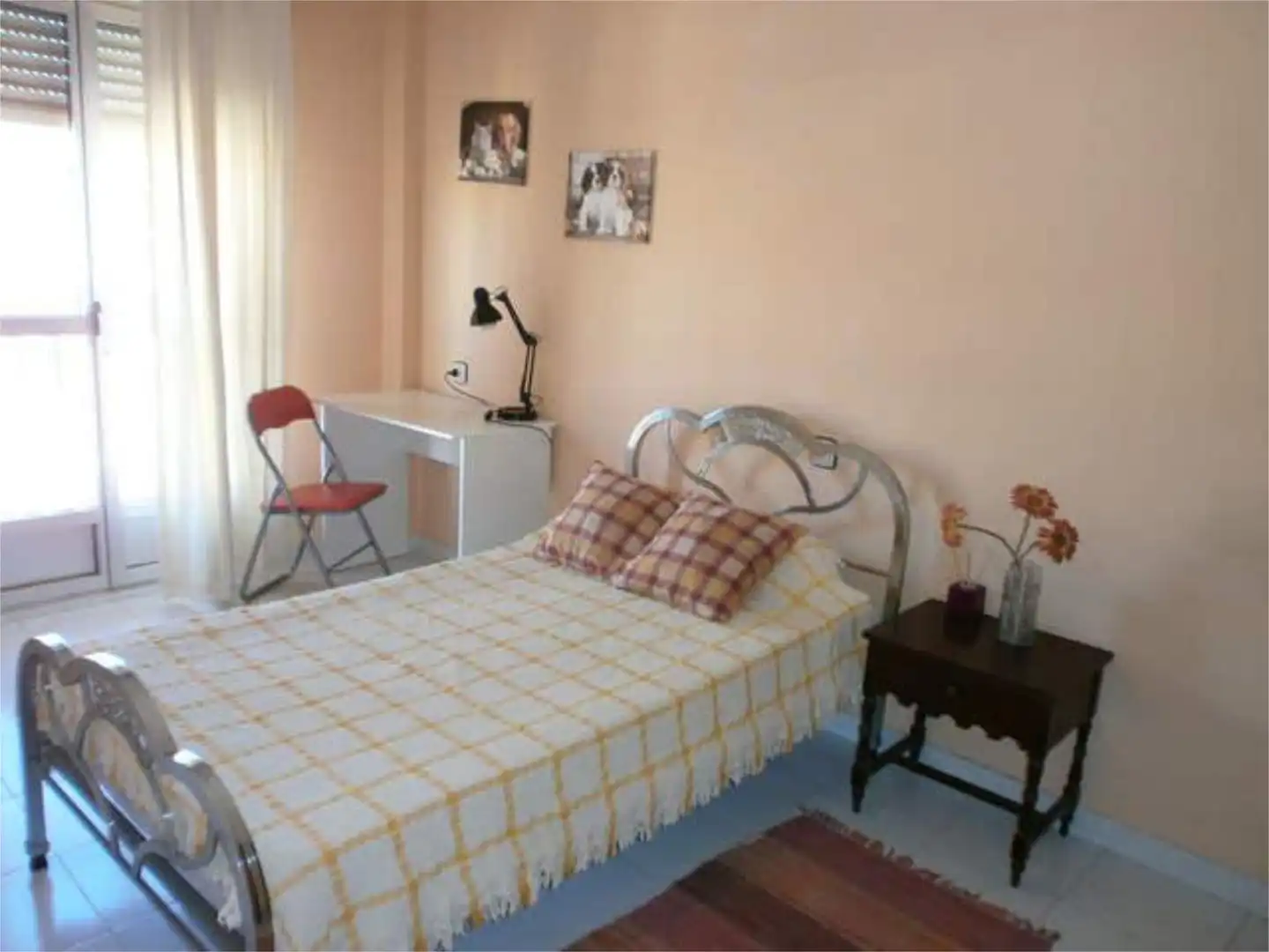 Flat for rent in Los Pinos - El Pilar Bedroom of Flat for rent in Plasencia with Heating, Terrace and Furnished