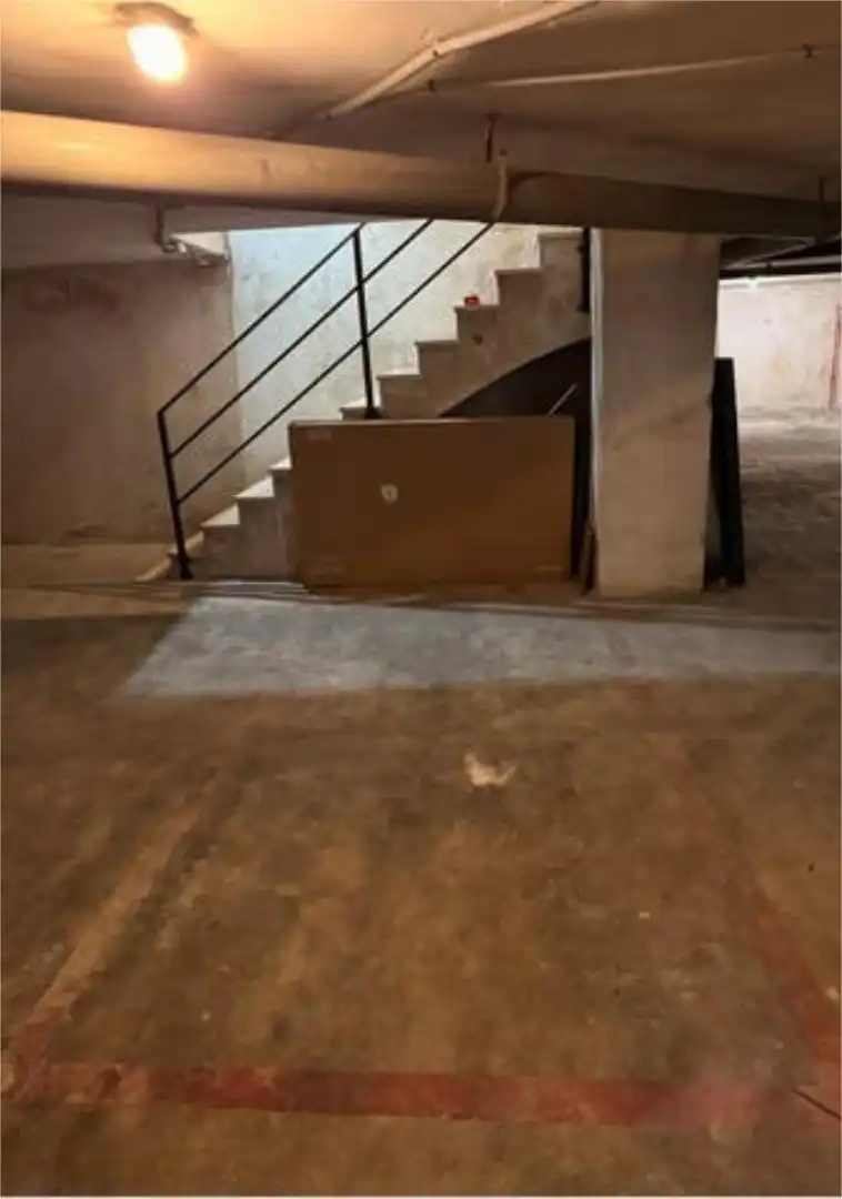 Garage zur Miete in Valencia