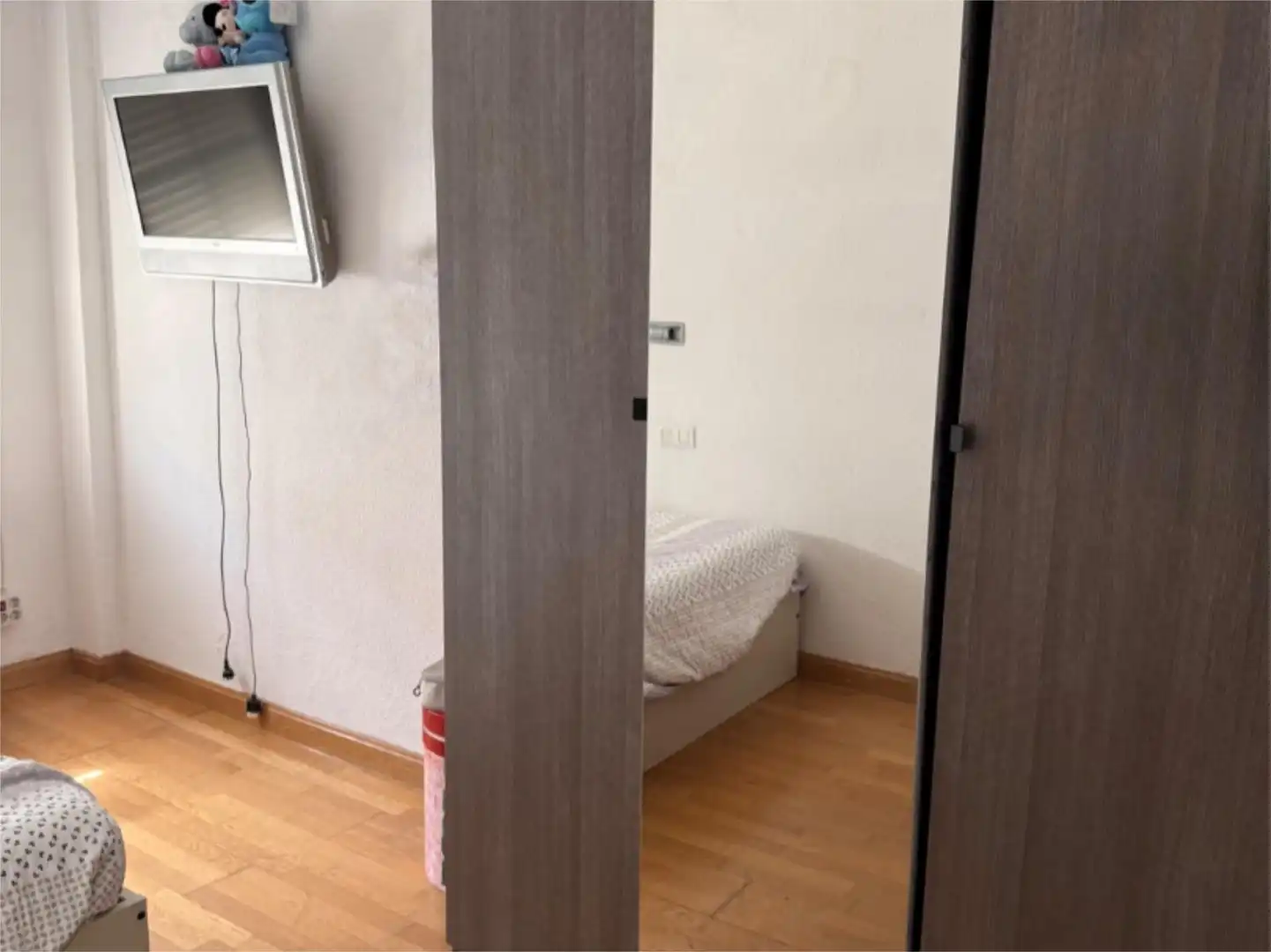 Casa adosada en venda a Calle Acceso Primero Mariano José de Larra, 8, Maracena Dormitori de Casa adosada en venda en Maracena amb Aire condicionat