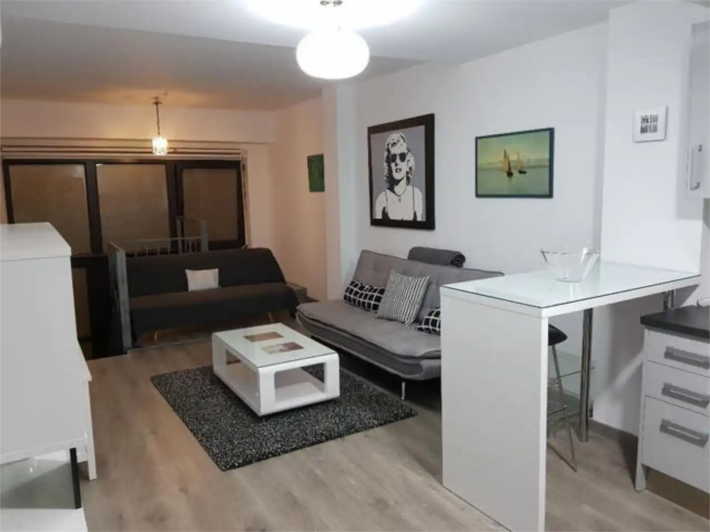 Sala d'estar de Loft de lloguer en Málaga amb Calefacció, Terrassa i Moblat
