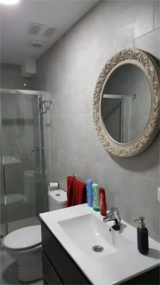 Bany de Loft de lloguer en Málaga amb Calefacció, Terrassa i Moblat