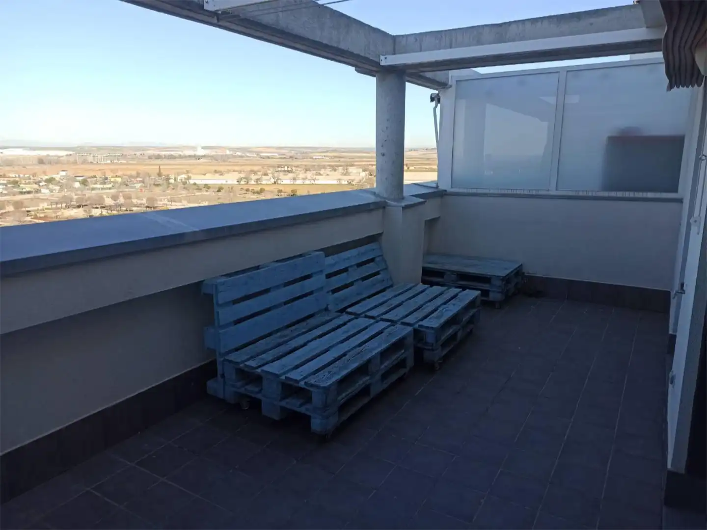 Terraza de Piso de alquiler en Alcalá de Henares con Calefacción, Terraza y Amueblado