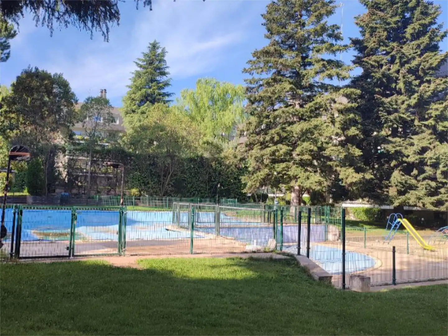 Flat for sale in Calle Santiago Amón, 31, Auditorio Swimming pool of Flat for sale in Las Rozas de Madrid with Air Conditioner, Terrace and Swimming Pool
