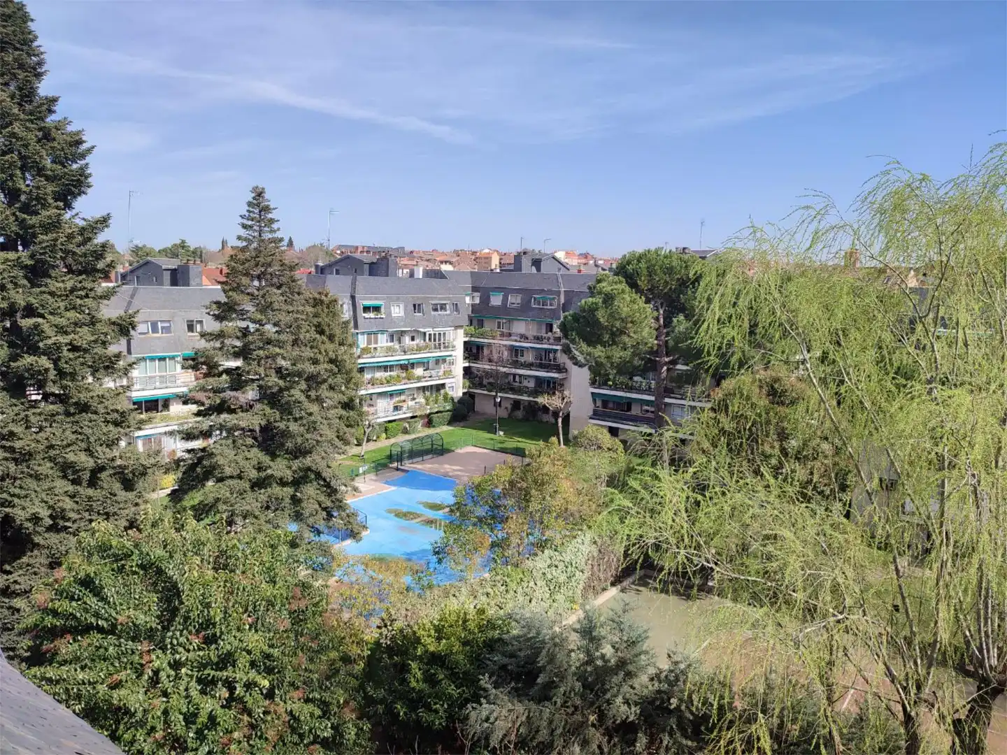 Flat for sale in Calle Santiago Amón, 31, Auditorio Exterior view of Flat for sale in Las Rozas de Madrid with Air Conditioner, Terrace and Swimming Pool