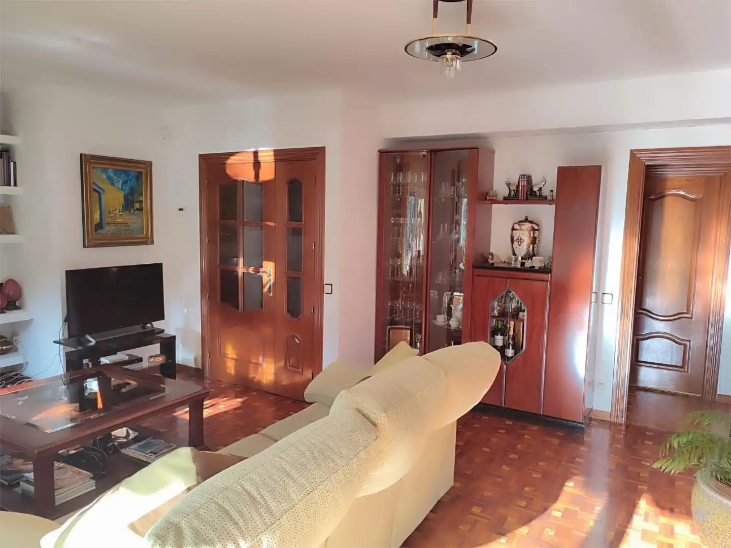 Flat for sale in Calle Santiago Amón, 31, Auditorio Living room of Flat for sale in Las Rozas de Madrid with Air Conditioner, Terrace and Swimming Pool