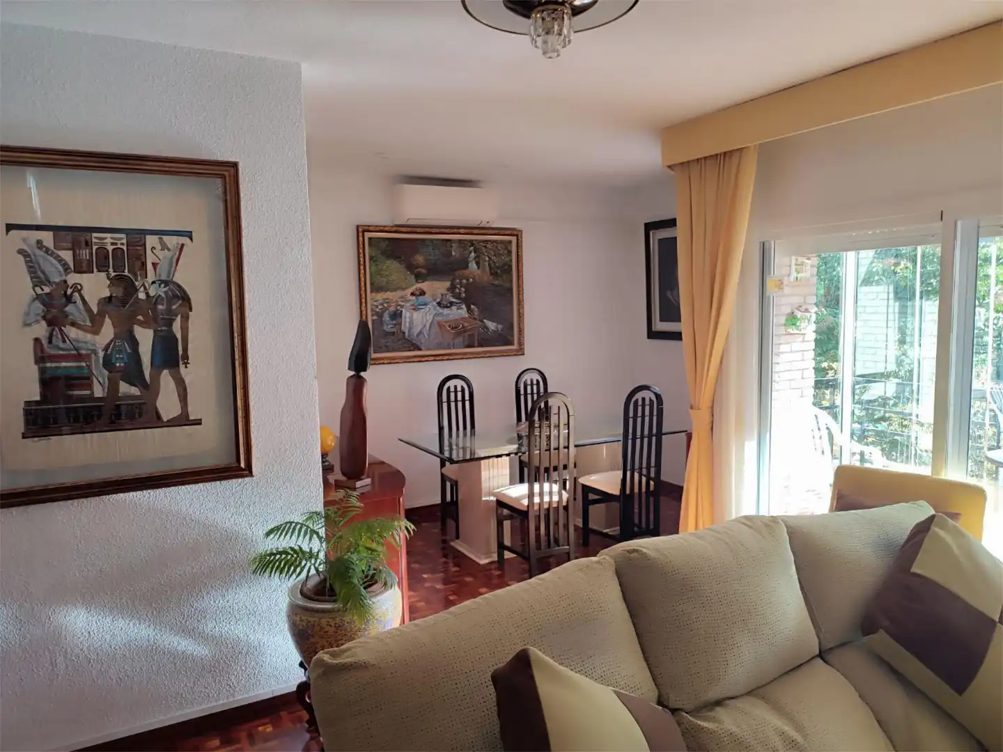 Flat for sale in Calle Santiago Amón, 31, Auditorio Living room of Flat for sale in Las Rozas de Madrid with Air Conditioner, Terrace and Swimming Pool