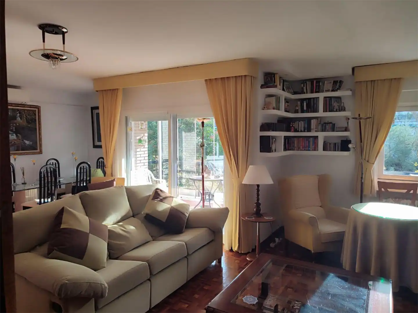 Flat for sale in Calle Santiago Amón, 31, Auditorio Living room of Flat for sale in Las Rozas de Madrid with Air Conditioner, Terrace and Swimming Pool