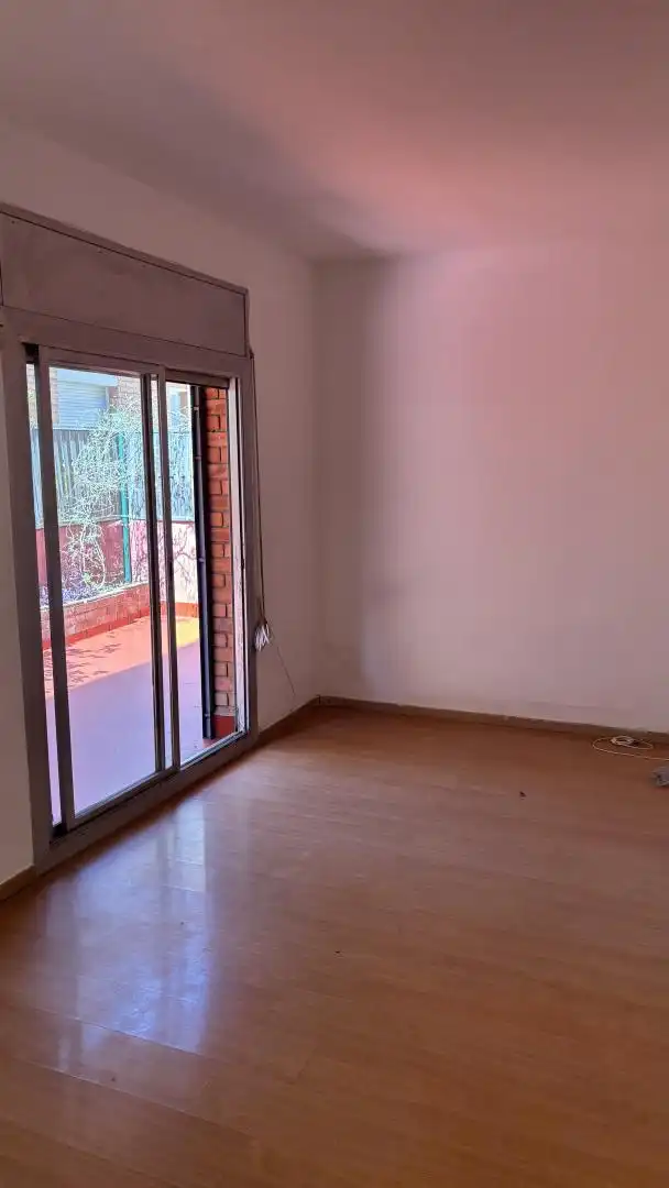 Piso de alquiler en Avinguda de Frederic Rahola, 38, La Font d'en Fargues Habitación de Piso de alquiler en Barcelona con Parquet y Terraza