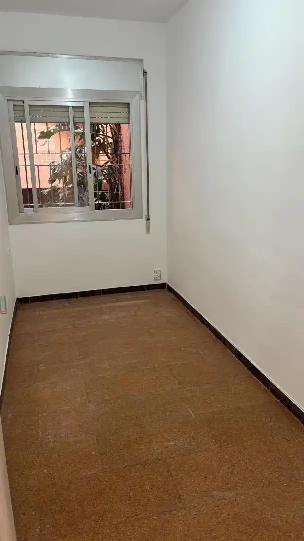 Piso de alquiler en Avinguda de Frederic Rahola, 38, La Font d'en Fargues Habitación de Piso de alquiler en Barcelona con Parquet y Terraza