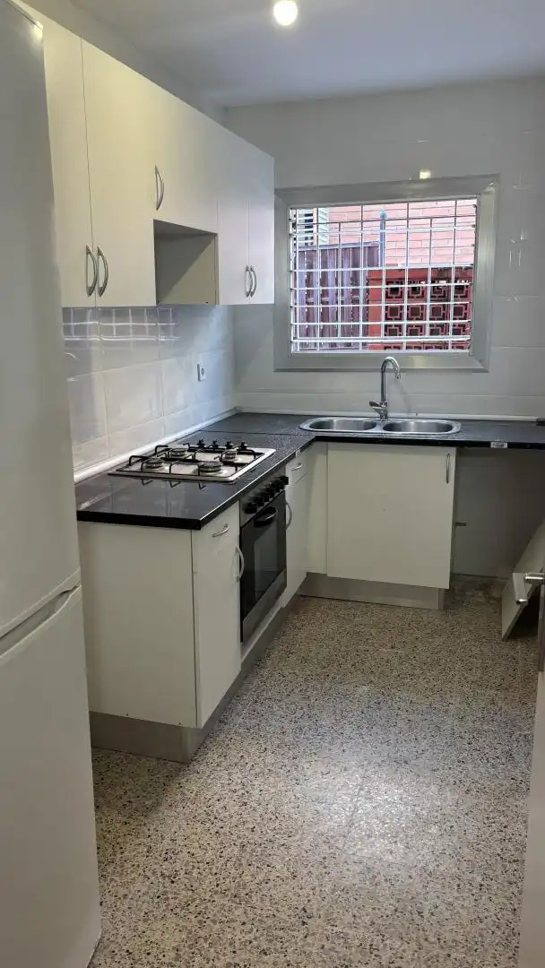 Piso de alquiler en Avinguda de Frederic Rahola, 38, La Font d'en Fargues Cocina de Piso de alquiler en Barcelona con Parquet y Terraza