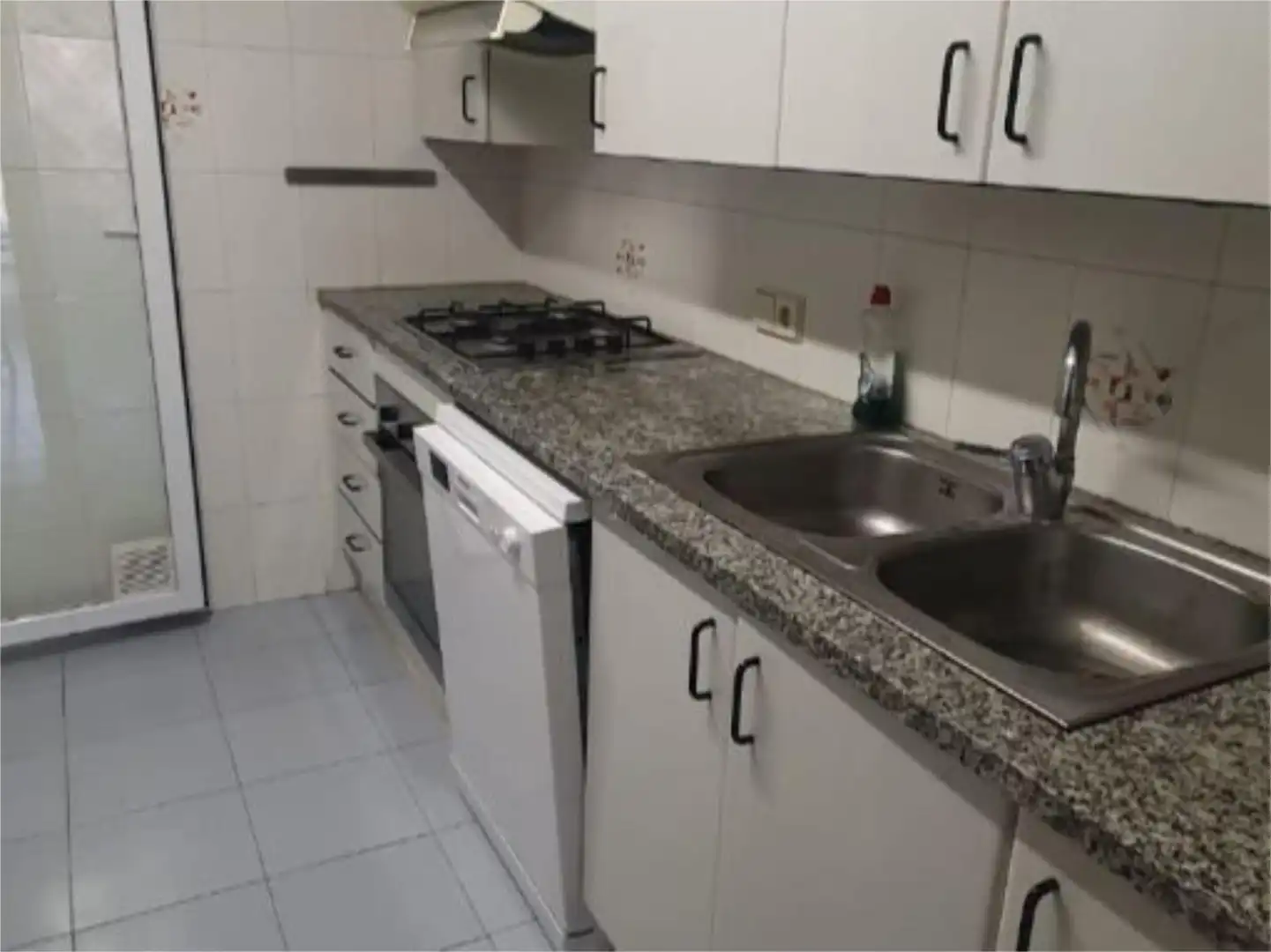 Cocina de Piso de alquiler en Girona Capital con Calefacción, Amueblado y Balcón