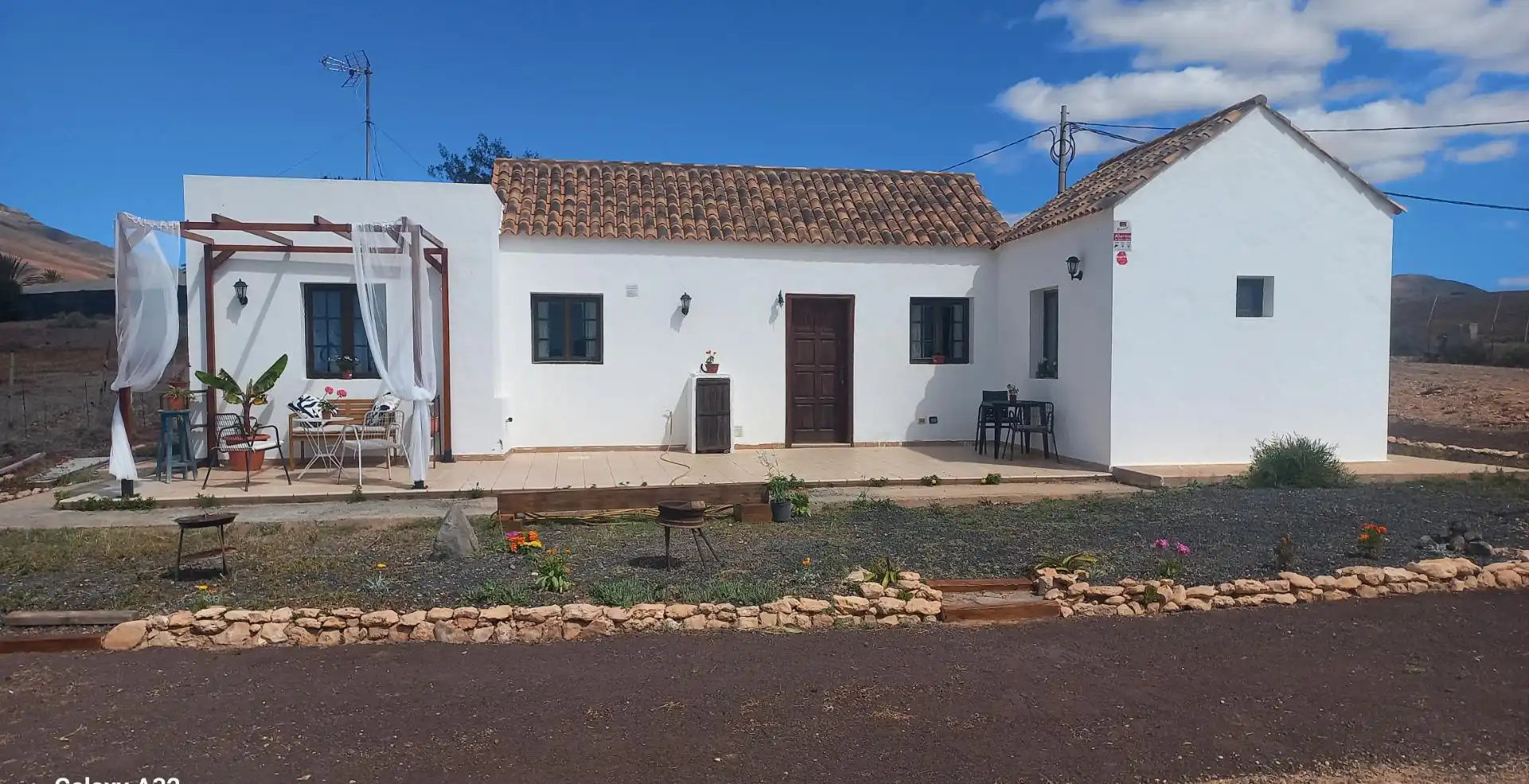 Außenansicht von Wohnung zum Verkauf in Tuineje mit Privatgarten, Terrasse und Möbliert