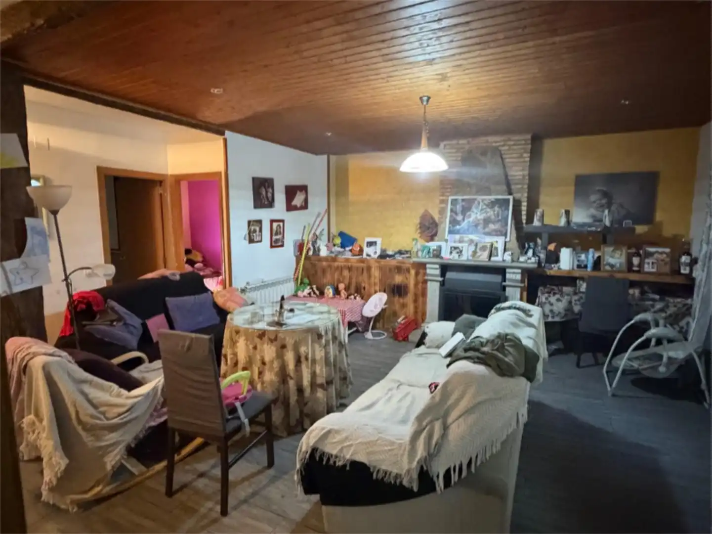 Wohnung zum Verkauf in Garganta la Olla mit Klimaanlage, Heizung und Parkett
