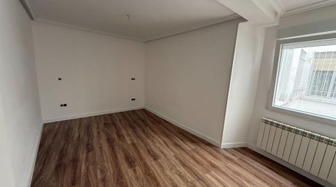 Flat for sale in Calle Valderrobres, 13, Canillejas, Madrid Capital - image 4 Photo 4 of Flat for sale in Calle Valderrobres, 13, Canillejas, Madrid Capital