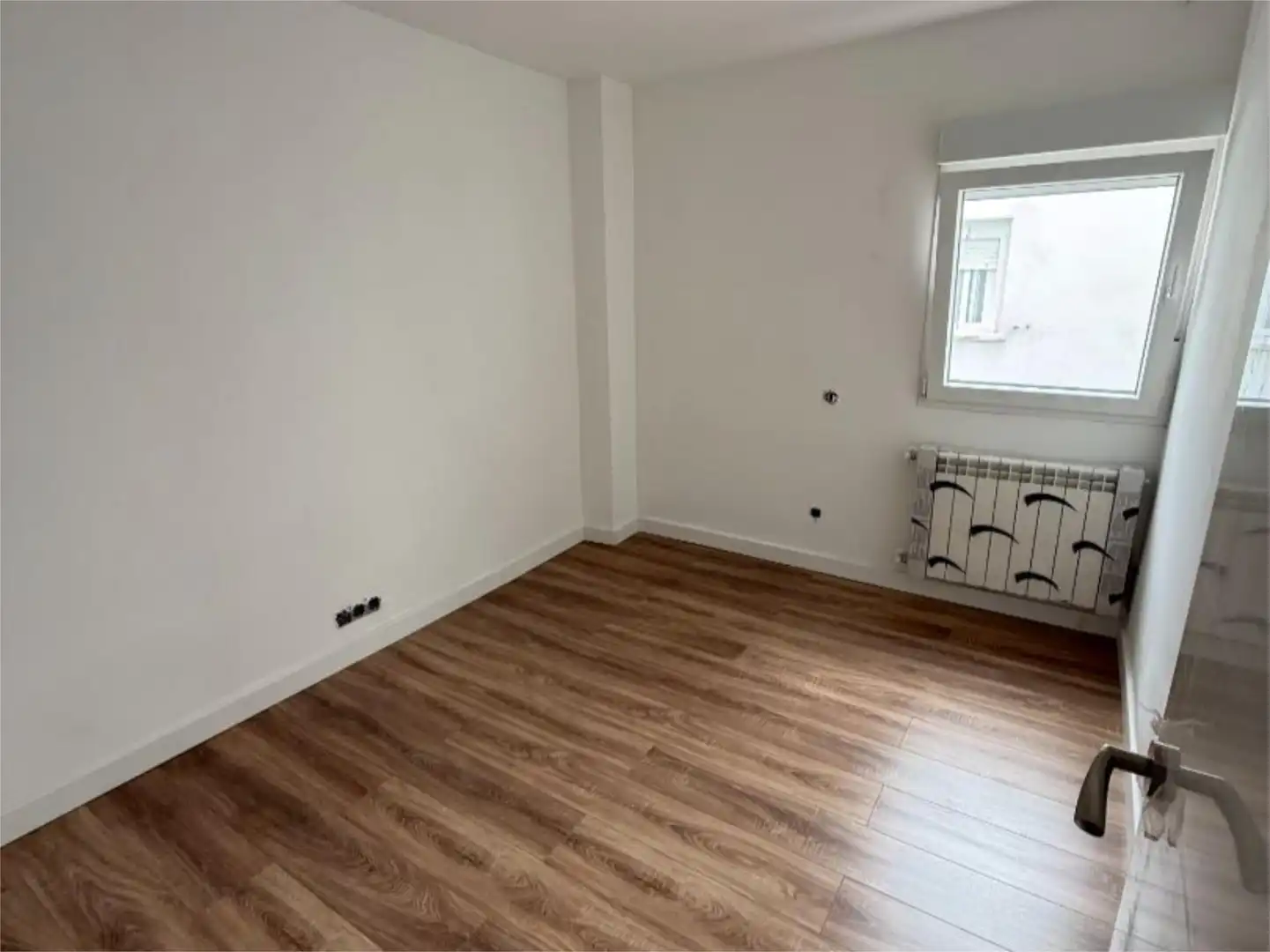 Piso en venta en Calle Valderrobres, 13, Canillejas Habitación de Piso en venta en Madrid con Aire acondicionado, Calefacción y Balcón