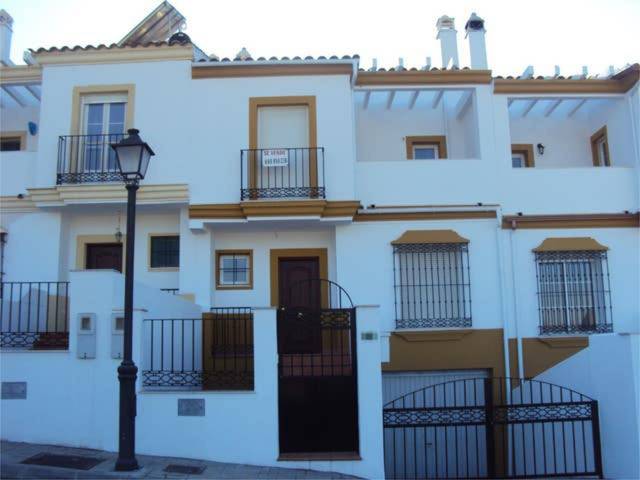 Casa adosada en Alquiler en Ardales