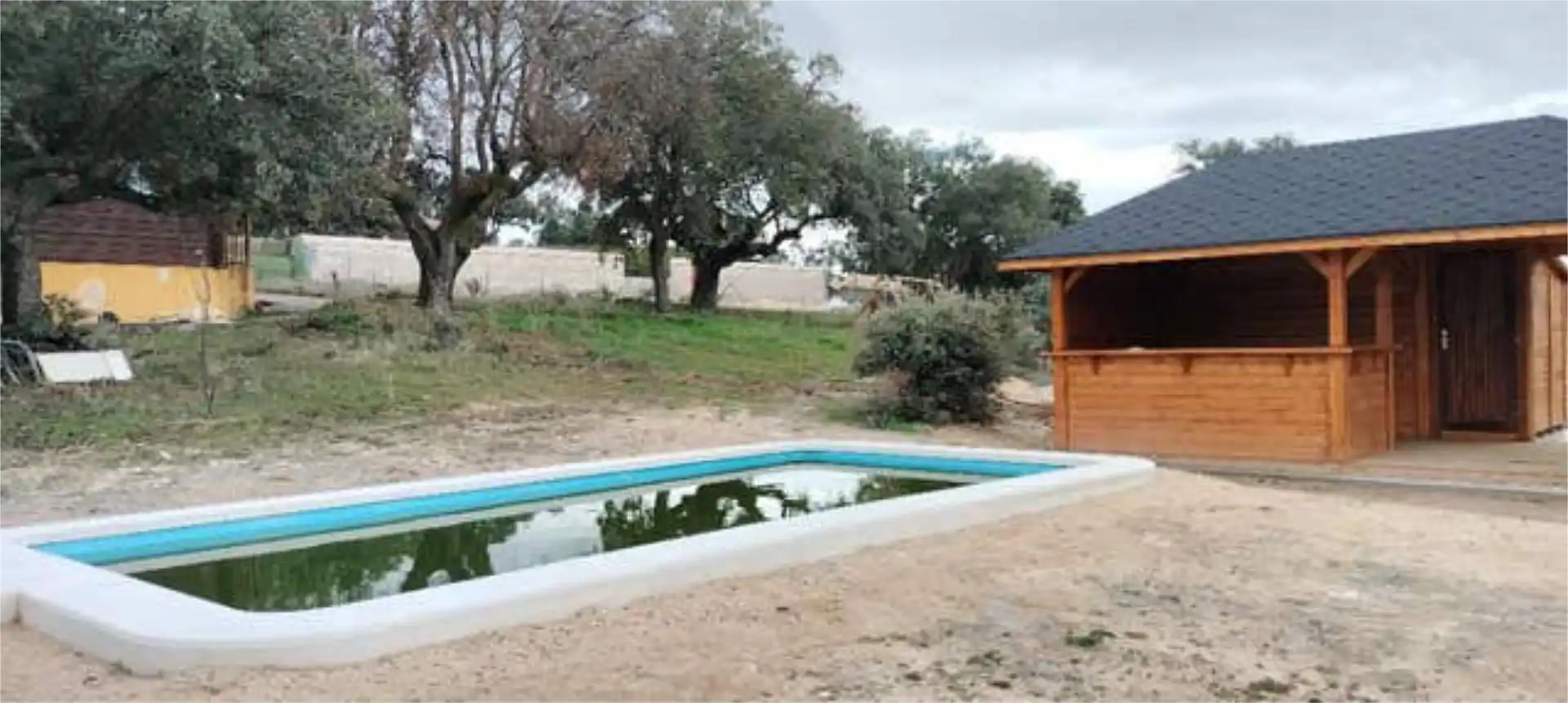 Piscina de Casa adosada en venda en Maello amb Calefacció, Jardí privat i Traster