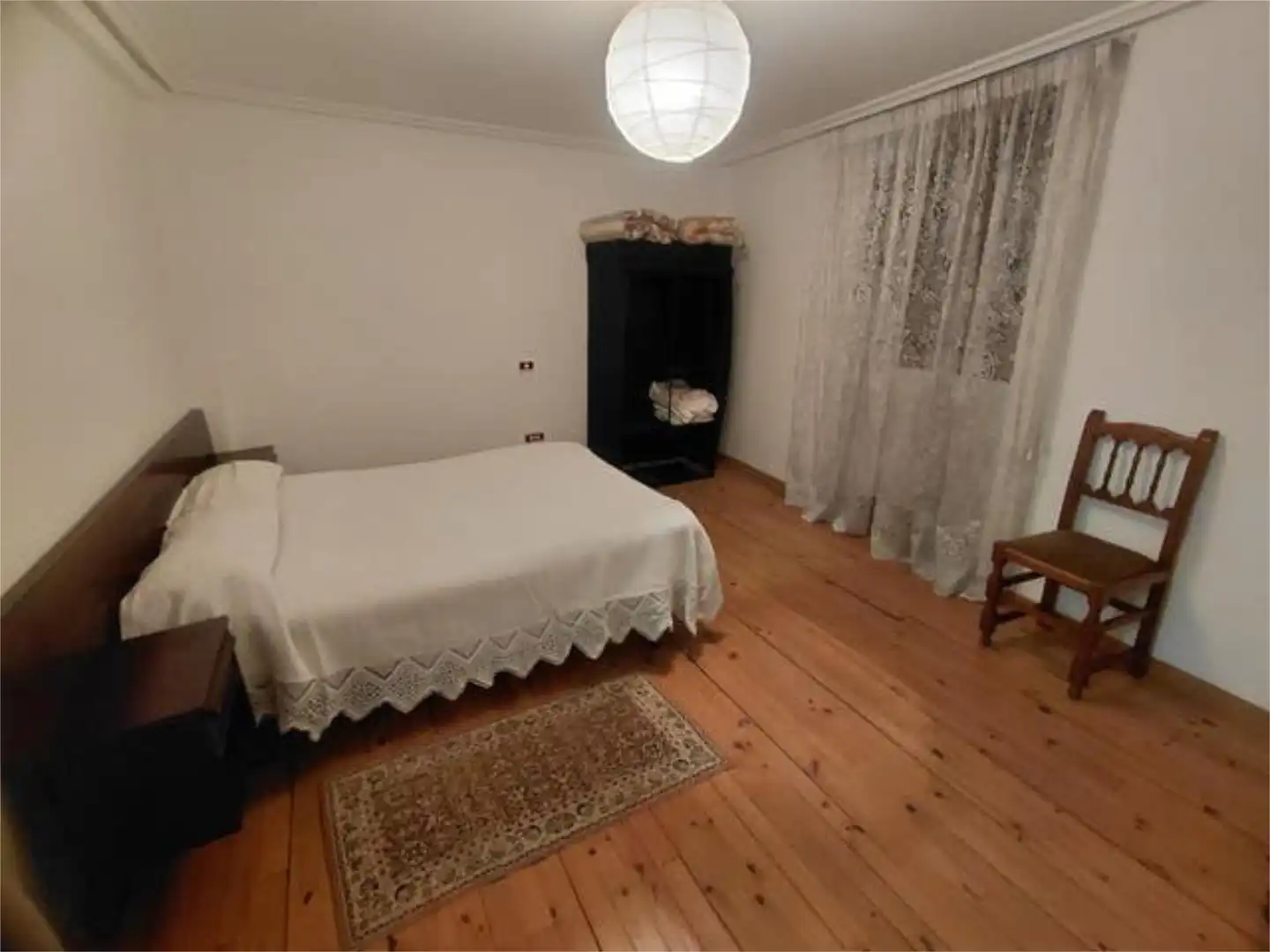 Casa o chalet de alquiler en Monasterio de Rodilla Habitación de Casa o chalet de alquiler en Monasterio de Rodilla