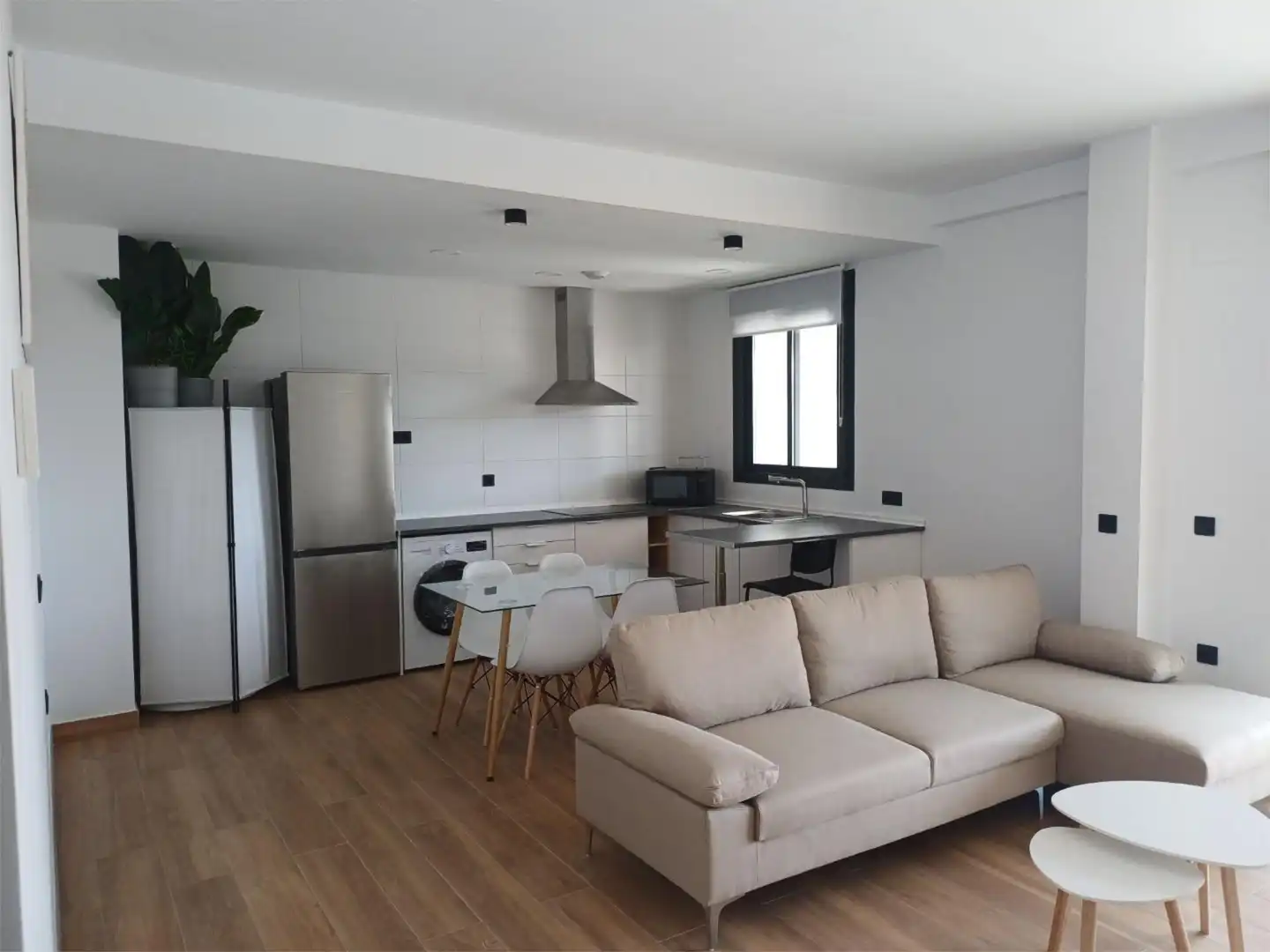 Flat for rent in Calle Montecarmelo 8, 8, La Paz Flat for rent in Calle Montecarmelo 8, 8, La Paz
