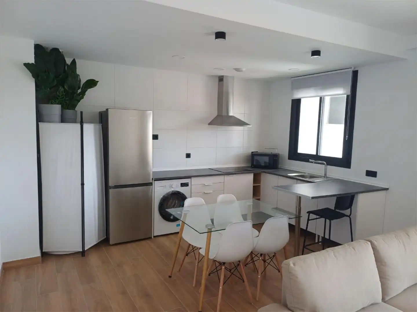 Flat for rent in Calle Montecarmelo 8, 8, La Paz Flat for rent in Calle Montecarmelo 8, 8, La Paz