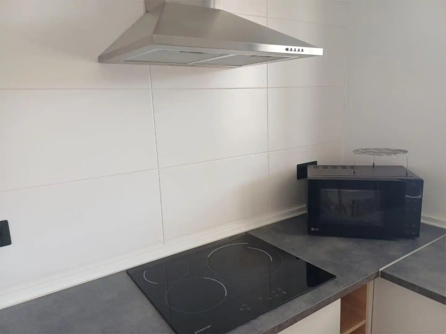 Flat for rent in Calle Montecarmelo 8, 8, La Paz Flat for rent in Calle Montecarmelo 8, 8, La Paz